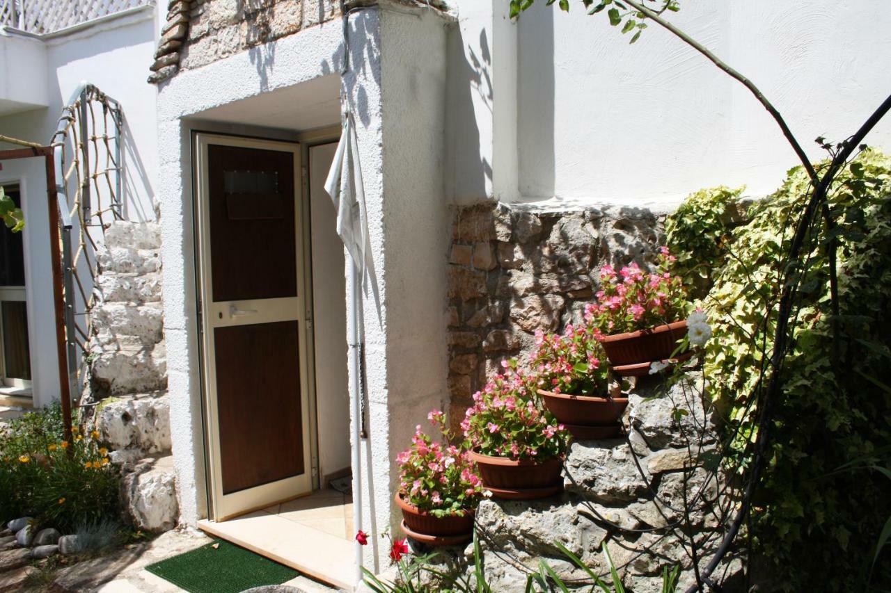 Mini Suite Alla Cascata Νότσι Εξωτερικό φωτογραφία